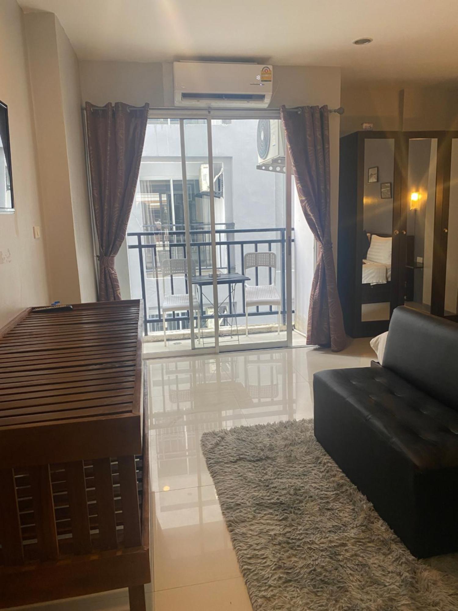 Holiday Home Patong Екстериор снимка