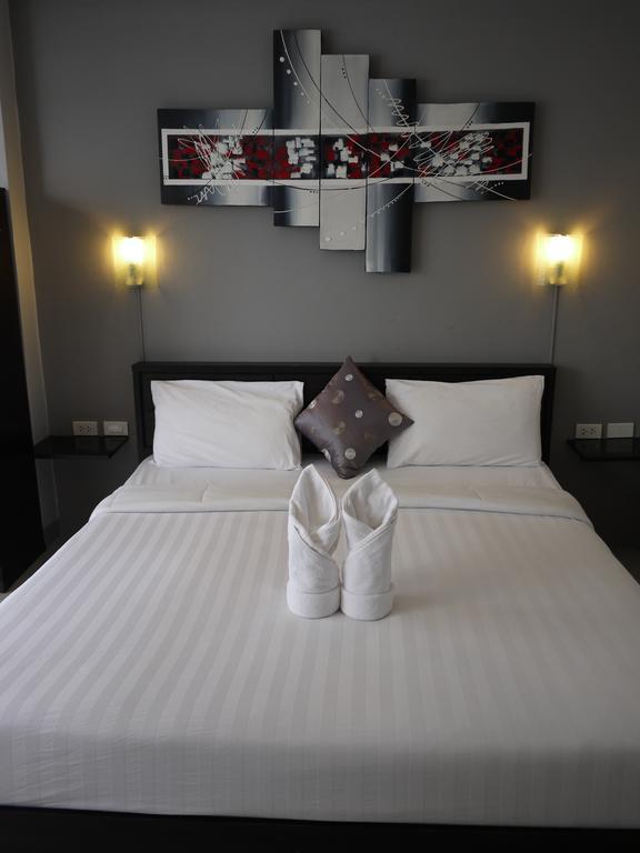 Holiday Home Patong Екстериор снимка