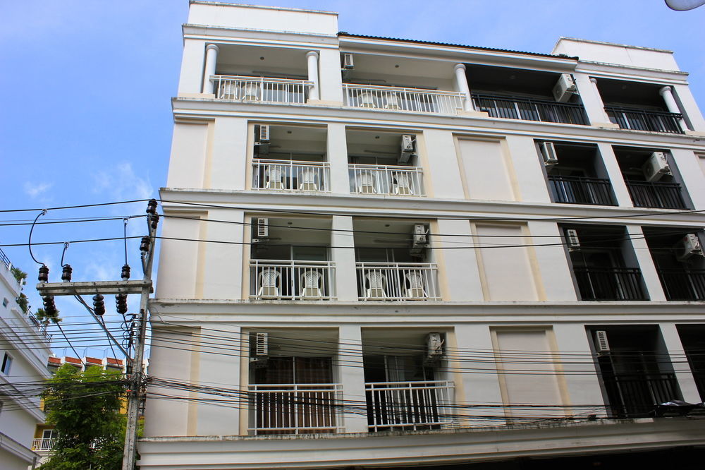 Holiday Home Patong Екстериор снимка