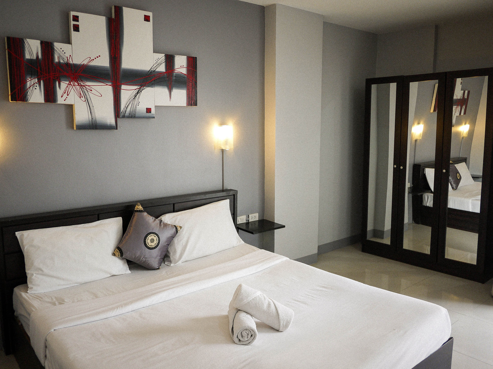 Holiday Home Patong Екстериор снимка