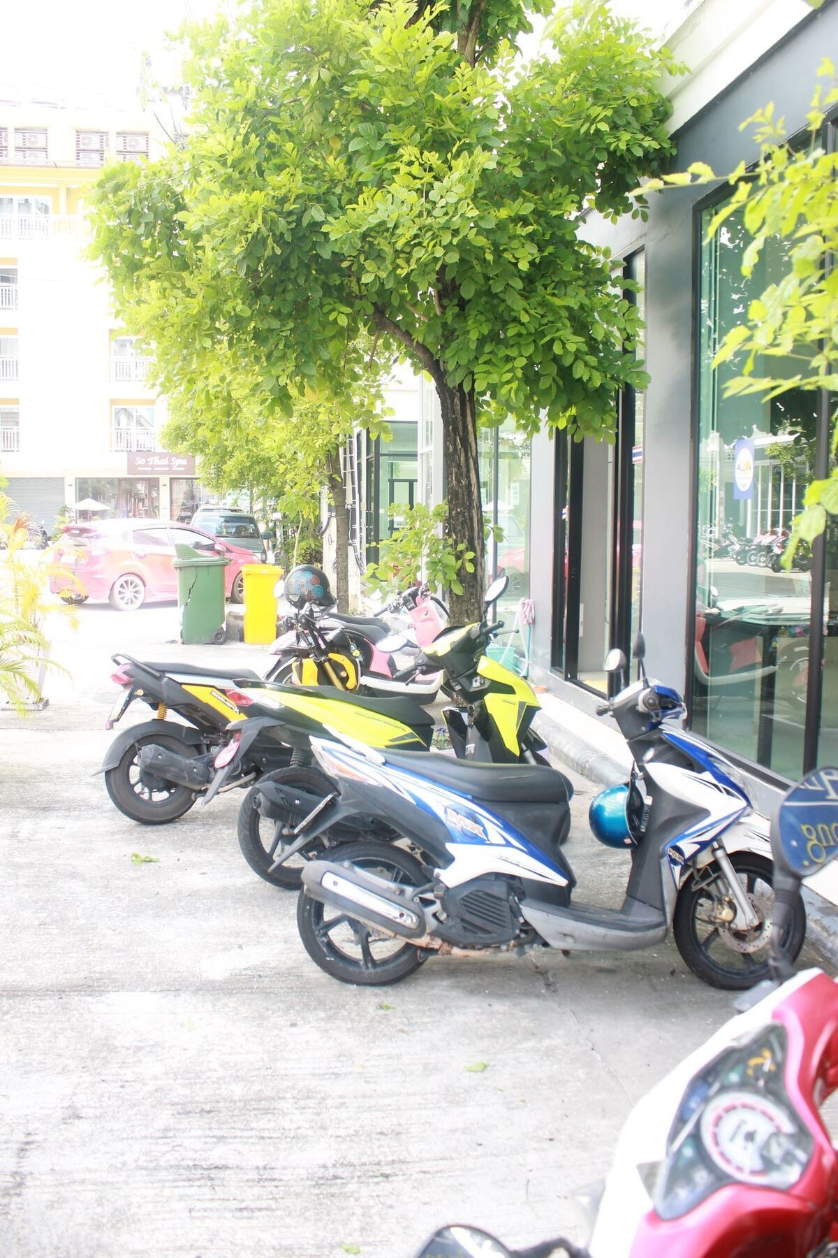 Holiday Home Patong Екстериор снимка
